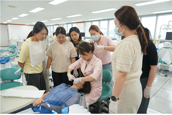  「치과위생사를 위한 노인 구강관리 과정」 교육 개최
